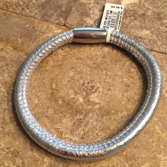 Brighton Jewelry - Brighton Woodstock charm bracelet